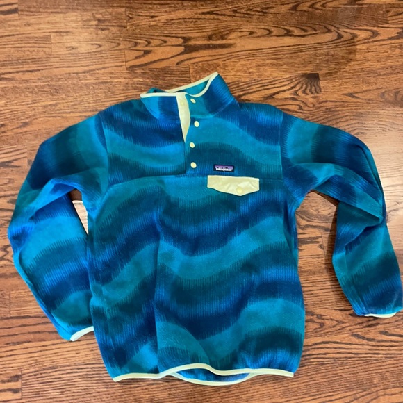 Patagonia Tops - Patagonia synchilla fleece